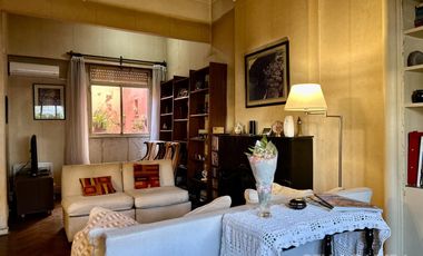 CASA VENTA VICENTE LOPEZ 5 AMBIENTES COCHERA