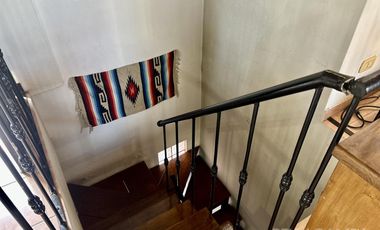 CASA VENTA VICENTE LOPEZ 5 AMBIENTES COCHERA