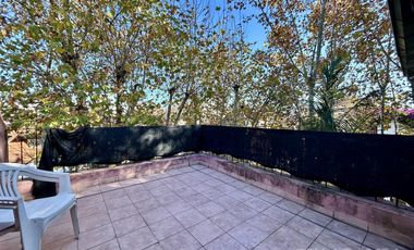 CASA VENTA VICENTE LOPEZ 5 AMBIENTES COCHERA