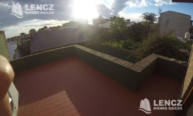 VENTA HERMOSO CHALET DE 5 AMB C/COCH DOBLE , JARDIN Y QUINCHO -QUILMES CENTRO