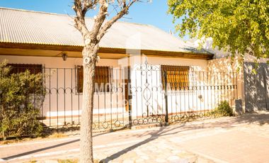 Casa en pleno centro, zona bancaria.