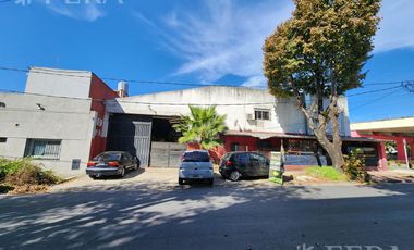 Venta de galpón en  Sarandi