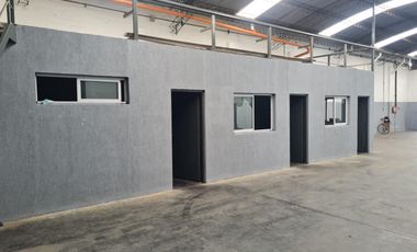 Alquiler Deposito con gran playa de maniobras - Moron