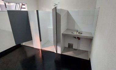 Alquiler Deposito con gran playa de maniobras - Moron