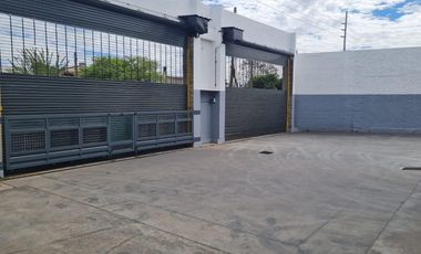 Alquiler Deposito con gran playa de maniobras - Moron