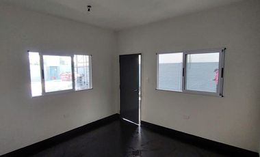 Alquiler Deposito con gran playa de maniobras - Moron