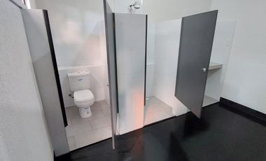 Alquiler Deposito con gran playa de maniobras - Moron