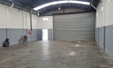 Alquiler Deposito con gran playa de maniobras - Moron