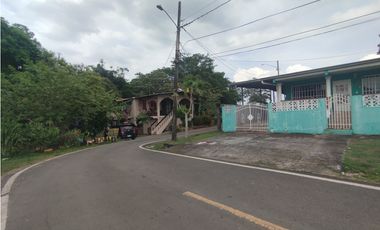 Se vende lote en Juan Díaz