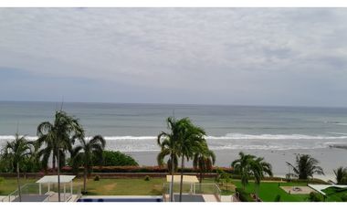 Venta de Apartamento Frente al Mar, San Carlos
