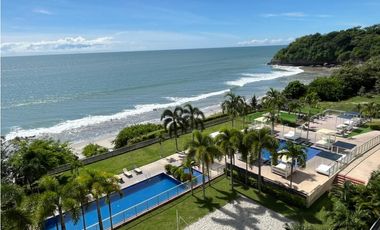 Venta de Apartamento Frente al Mar, San Carlos