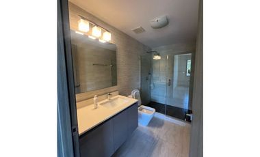 SE ALQUILA/VENDE APARTAMENTO EN RIVER VALLEY