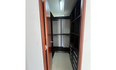 SE ALQUILA/VENDE APARTAMENTO EN RIVER VALLEY