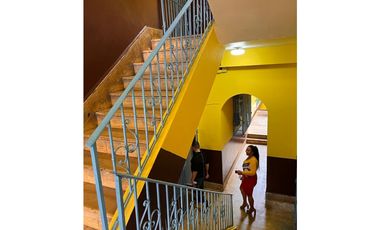 SE VENDE CASA ESTUDIANTES, SANTA ANA