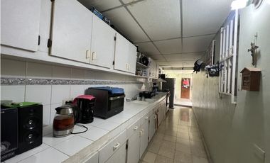 Venta de Casa en Urbanización Residencial Cerro Viento, San Miguelito