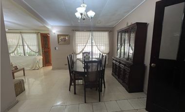 Venta de Casa en Urbanización Residencial Cerro Viento, San Miguelito