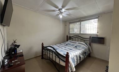 Venta de Casa en Urbanización Residencial Cerro Viento, San Miguelito