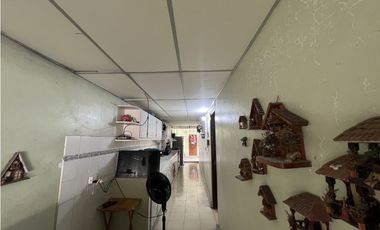 Venta de Casa en Urbanización Residencial Cerro Viento, San Miguelito