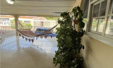 Venta de Casa en Urbanización Residencial Cerro Viento, San Miguelito