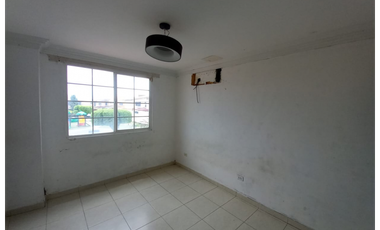 Vendo Casa Reposeída, Villa Lucre Paseo Real