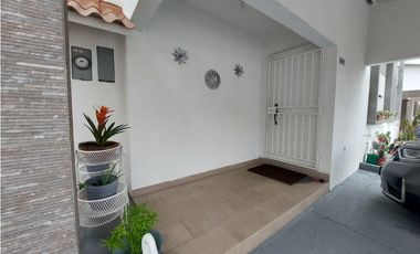 Se vende Casa en Costa Verde Montelimar Versalles Oeste JS