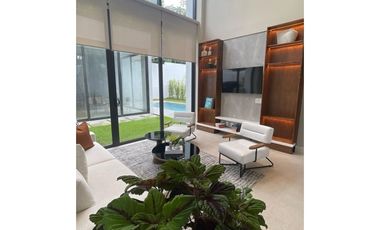 EXPLORA CASAS UNIFAMILIAR