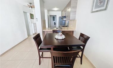 Apartamento en Alquiler en Oasis on the Bay