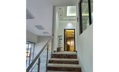 Se vende bodega en el Crisol, José Domingo Espinar