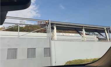 Se vende bodega en el Crisol, José Domingo Espinar