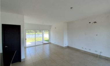 Venta de Casa Reposeída, Fontanella del Mar, San Carlos
