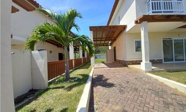 Venta de Casa Reposeída, Fontanella del Mar, San Carlos