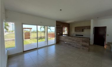 Venta de Casa Reposeída, Fontanella del Mar, San Carlos