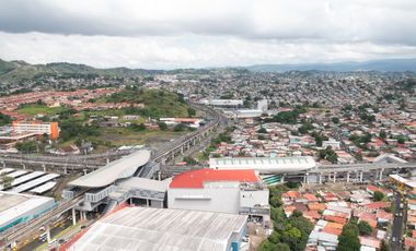 Se vende terreno en vía Transístmica, Panamá