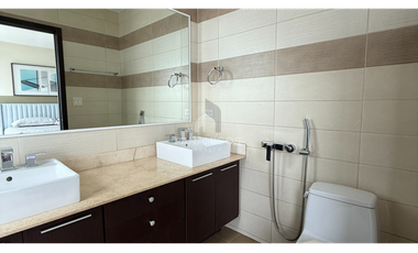 Venta - Country Club - Apartamento espacioso con excelente ubicación