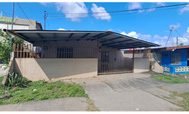 Se Vende Casa Comercial en Barrio Balboa, Panamá Oeste