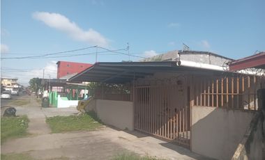 Se Vende Casa Comercial en Barrio Balboa, Panamá Oeste