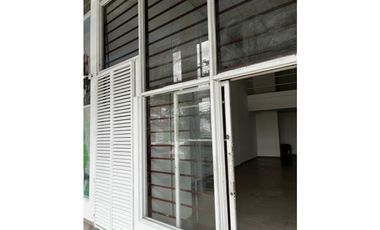 Alquiler de local comercial en Plaza Mystic Hills, El Crisol
