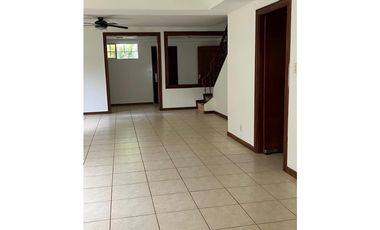 Melissa Foster Luxury Alquila Casa en Cardenas MF833