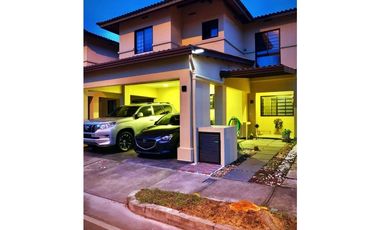 Melissa Foster Luxury Alquila Hermosa Casa en Woodlands MF1361