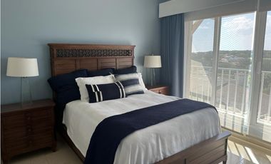 Melissa Foster Luxury Vende Penthouse en Buenaventura BRP MF1108