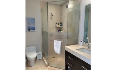 Melissa Foster Luxury Vende Penthouse en Buenaventura BRP MF1108