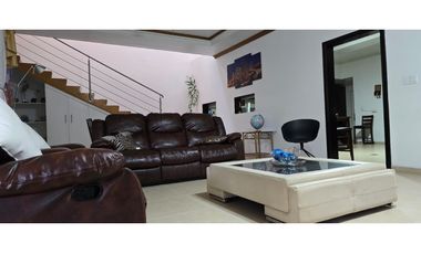 Melissa Foster Luxury VTN/ALQ Casa en PH Altos del Country 3000 MF1116