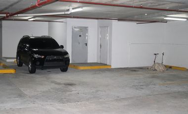 Melissa Foster L. Vende Hermoso Apartamento en PH Kings Park MF1267