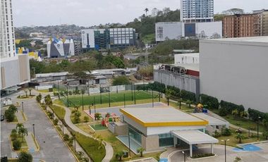 Melissa Foster L. Vende Hermoso Apartamento en PH Kings Park MF1267