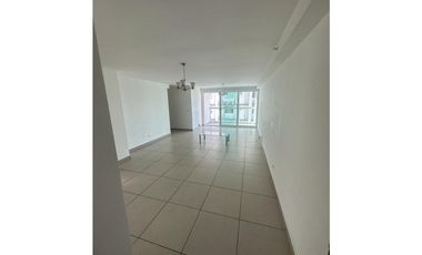 Melissa Foster L. Vende Hermoso Apartamento en PH Kings Park MF1267