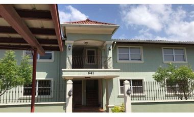 Melissa Foster Luxury Alquila Apartamento Vacío en Clayton MF1364