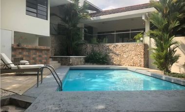 Melissa Foster Luxury Vende Hermosa Casa en Cardenas MF100