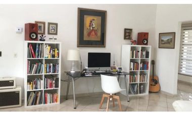 Melissa Foster Luxury Vende Hermosa Casa en Cardenas MF100