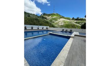 Melissa Foster L. Vende Apartamento en Ph Country Heights MF1282