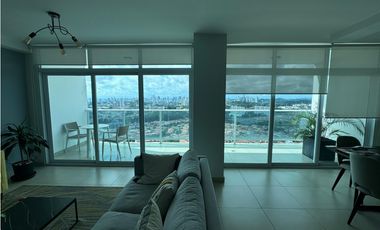 Melissa Foster L. Vende Apartamento en Ph Country Heights MF1282